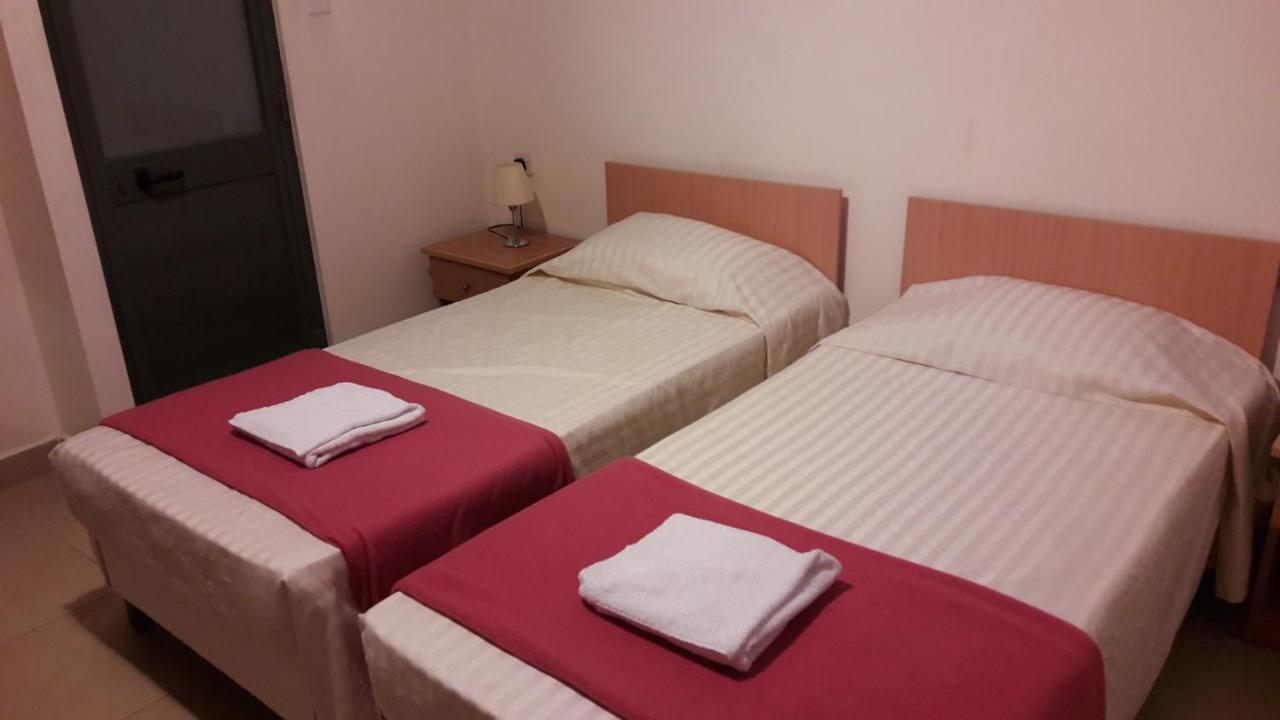 Tropicana Hotel San Ġiljan Extérieur photo