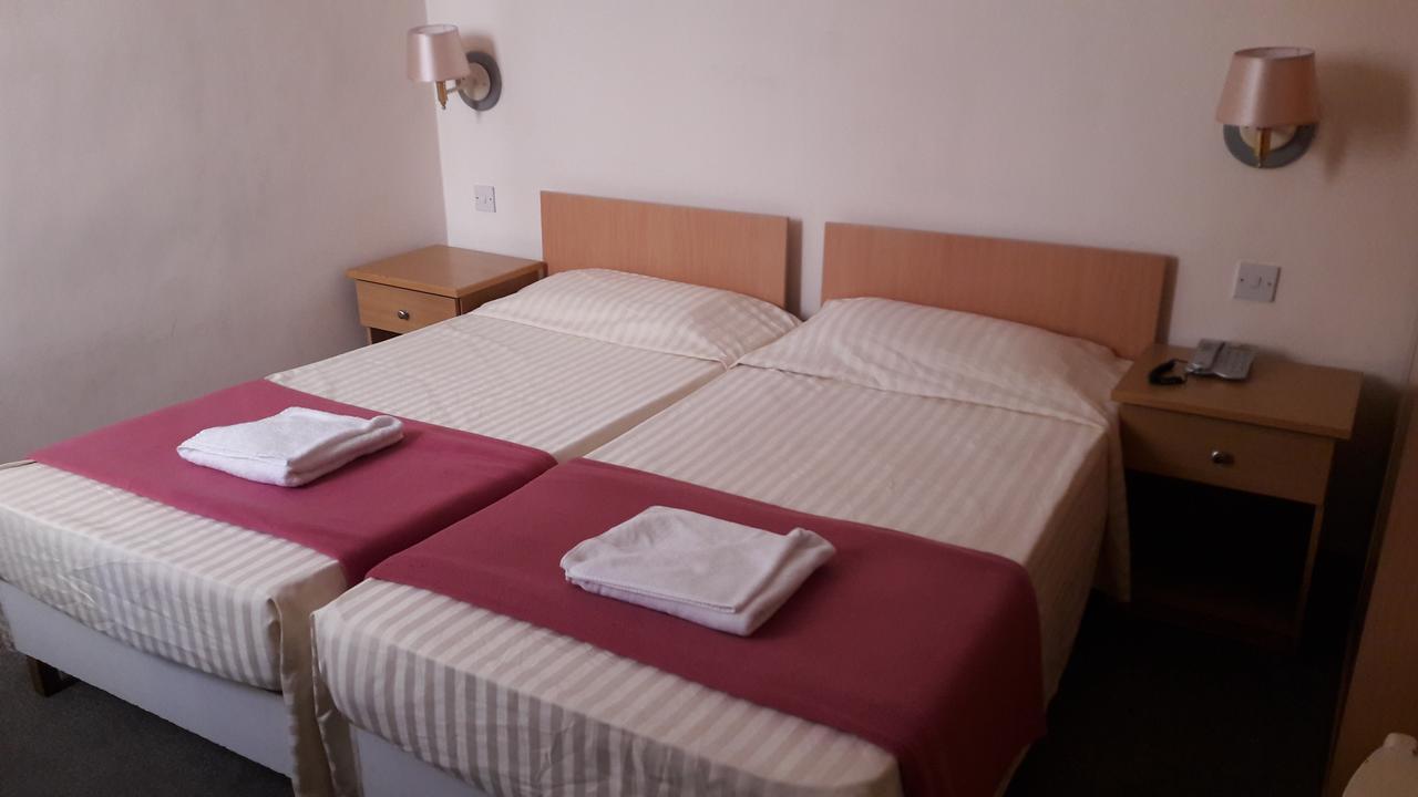 Tropicana Hotel San Ġiljan Extérieur photo