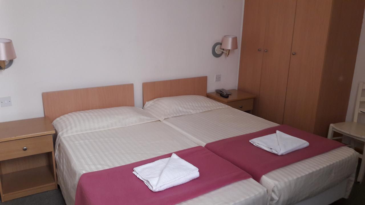 Tropicana Hotel San Ġiljan Extérieur photo