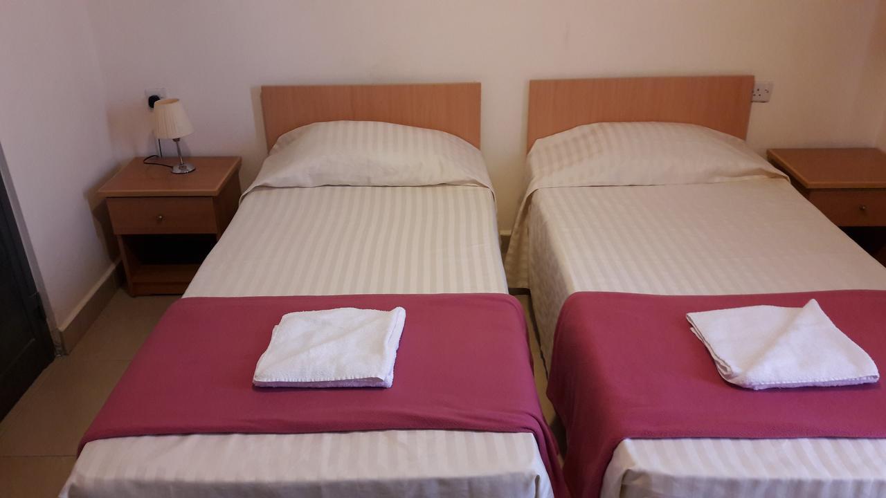Tropicana Hotel San Ġiljan Extérieur photo