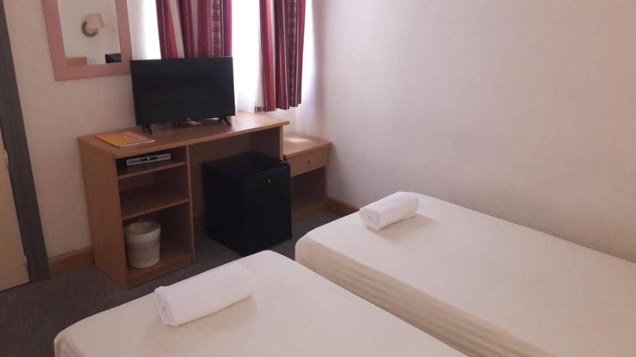 Tropicana Hotel San Ġiljan Extérieur photo